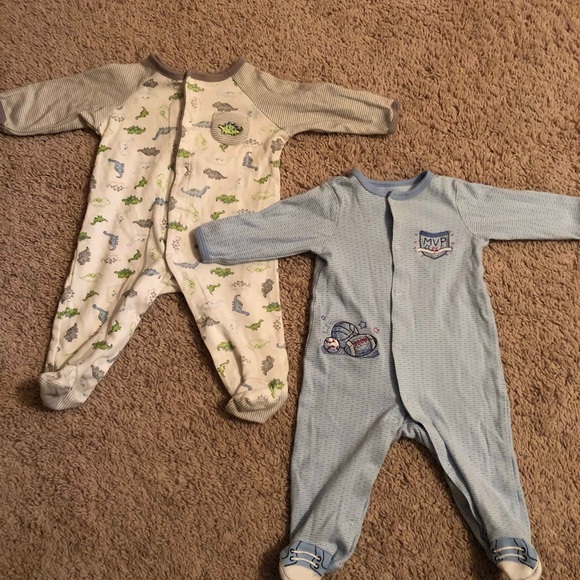 Little me sleepers 6 months - Picture 2 of 3